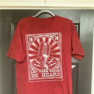 Red Graphic Tee "Let Your Voice Be Heard", unisex. 238